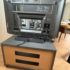 パナソニックテレビとテレビ台のセットの画像