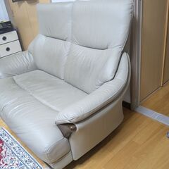 【無料】しっかりしたソファの画像