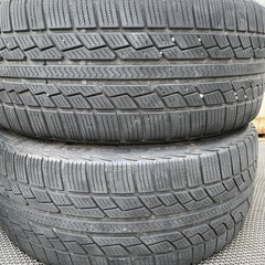 215/40R18 タイヤ　スタッドレス　サマータイヤ　の画像