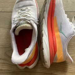 くつ👟HOKAのシューズの画像