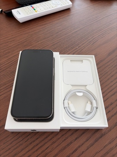アップル iPhone15 Pro 256GB ナチュラルチタニウム