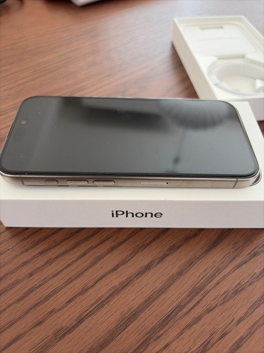 アップル iPhone15 Pro 256GB ナチュラルチタニウム