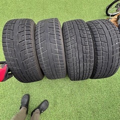 225/65R17 スタッドレスタイヤ の画像