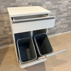 【取引終了しました】キッチン　ゴミ箱収納の画像