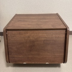 収納ボックスの画像