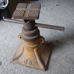 建築関係ジャッキ65の画像