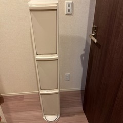タワー型ゴミ箱の画像