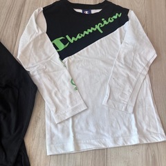 男の子 １３０サイズ　ロンT 、Tシャツ　3枚セットの画像