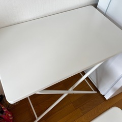 IKEA テーブル、椅子さんてん3点の画像