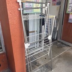 【物干し】クリーニング済み【管理番号12709】町の画像
