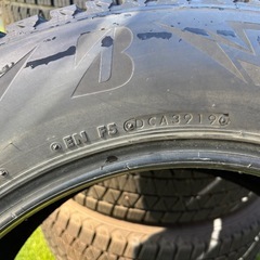 ブリヂストン　BLIZZAK DM-V3 225/65r17 19年の画像