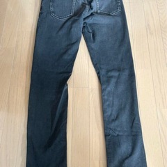 UNIQLO ヒートテック スリムテーパードジーンズの画像