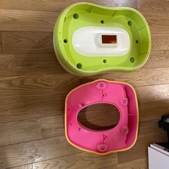 補助便座と足台のセットの画像