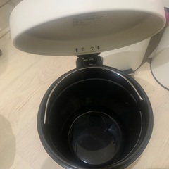 ゴミ箱の画像