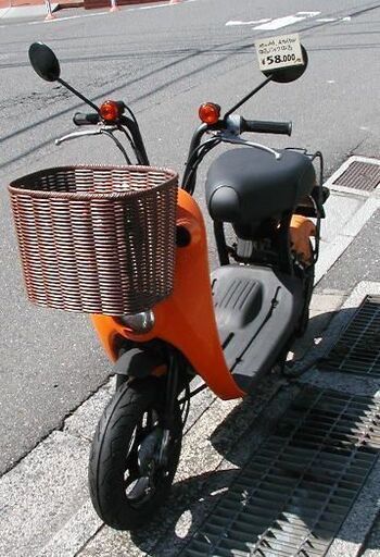 スズキ チョイノリ 　セルモーター付き、超美品 中古、オレンジ