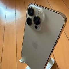 iPhone13 Pro 128gb ゴールド 箱 SiMピン 充電ケーブル 購入時のそのままです au版 SIMロック解除済みの画像