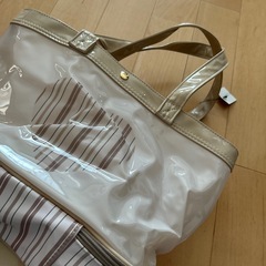 新品　プールバック　ベージュの画像