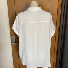 gu♡白ブラウスXLの画像