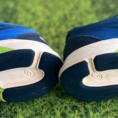 アシックスレーザービームの画像