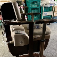 家具調トイレ<座楽>　シャワポットＬＳ-Ｈ　肘掛昇降タイプの画像