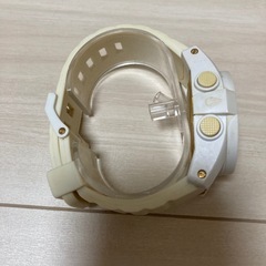 NIXON 腕時計　白の画像