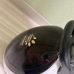 【替えパック付き】三菱の掃除機 16年製   の画像