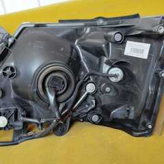 ニッサン キャラバン E26 前期 純正 ヘッドランプ 右 ハロゲン ICHIKOH VALEO H021（Z20-97ｍ）の画像