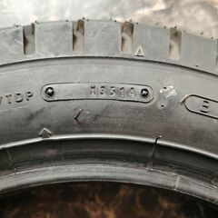 ★値下げ!! 12インチ スノータイヤ ダンロップD501A 100/100-12 62J 溝あり シグナス アクシス BW'S GROM モンキー リード KSR アドレス♪の画像