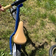 子供用ペダルなし自転車の画像