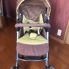 A型ベビーカー　Apricaの画像