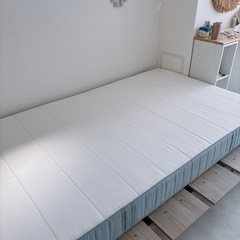【美品】IKEA セミダブル　マットレスの画像