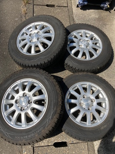 スタッドレスタイヤ　DUNLOP145/80R/13
