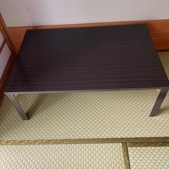 中古テーブルの画像