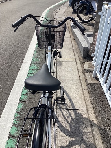 【中古自転車】　(白／黒)  27インチ