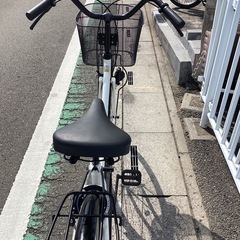 【中古自転車】　(白／黒)  27インチの画像