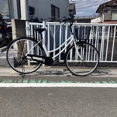 【中古自転車】　(白／黒)  27インチの画像