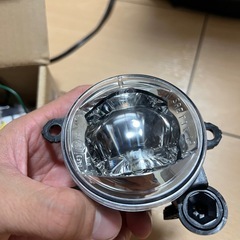 新品未使用・日産純正フォグランプ右側の画像