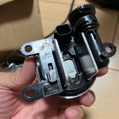 新品未使用・日産純正フォグランプ右側の画像