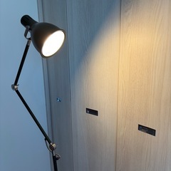 IKEA フロアランプ　ダークグリーンの画像