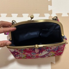 スカラー がま口ハンドバックの画像