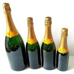 Veuve Clicquot ヴーヴクリコ シャンパン ダミーボトル 4本セットの画像