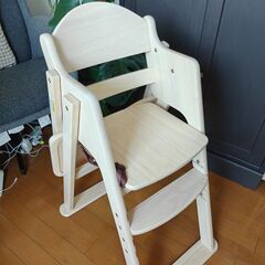 カトージ 木製ベビーハイチェアの画像