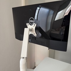 DELL SE2719H 27インチ モニター　モニターアーム の画像