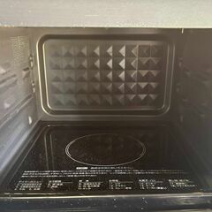 YAMADA ヤマダ YMW-WT18J1 オーブンレンジ 2023年製　角皿付 Used/美品の画像