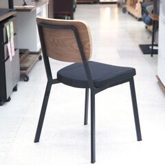 スチール脚チェア　ニトリ　B999C45 OAK　リユース品　価格　6,600円の画像