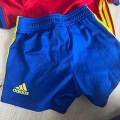 adidasベビー服の画像