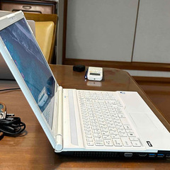 富士通 LIFEBOOK Windows11 SSD Office 美品の画像
