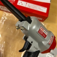 新品　釘抜き機の画像