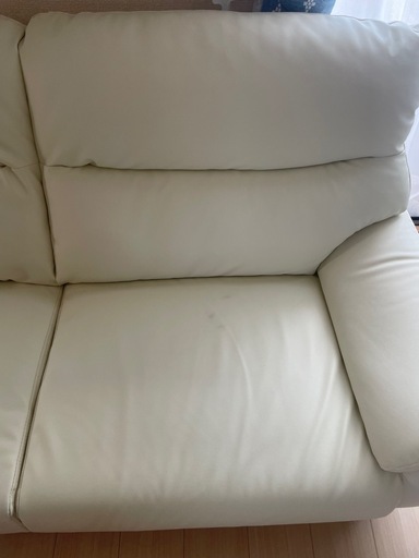 【値下げ】ニトリ　合皮三人がけソファ