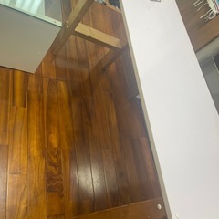 テーブルなどの画像